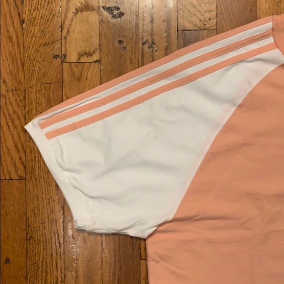 Adidas T - Picture 4 of 5